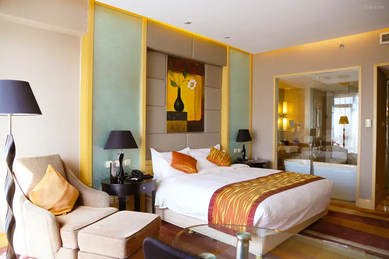 Wenjin International Hotel - room